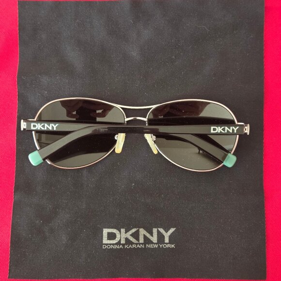 GENTLY USED, VINTAGE 1980'S, DKNY AVIATOR SUNGLASSES, MINT CONDITION!!! - Picture 2 of 4